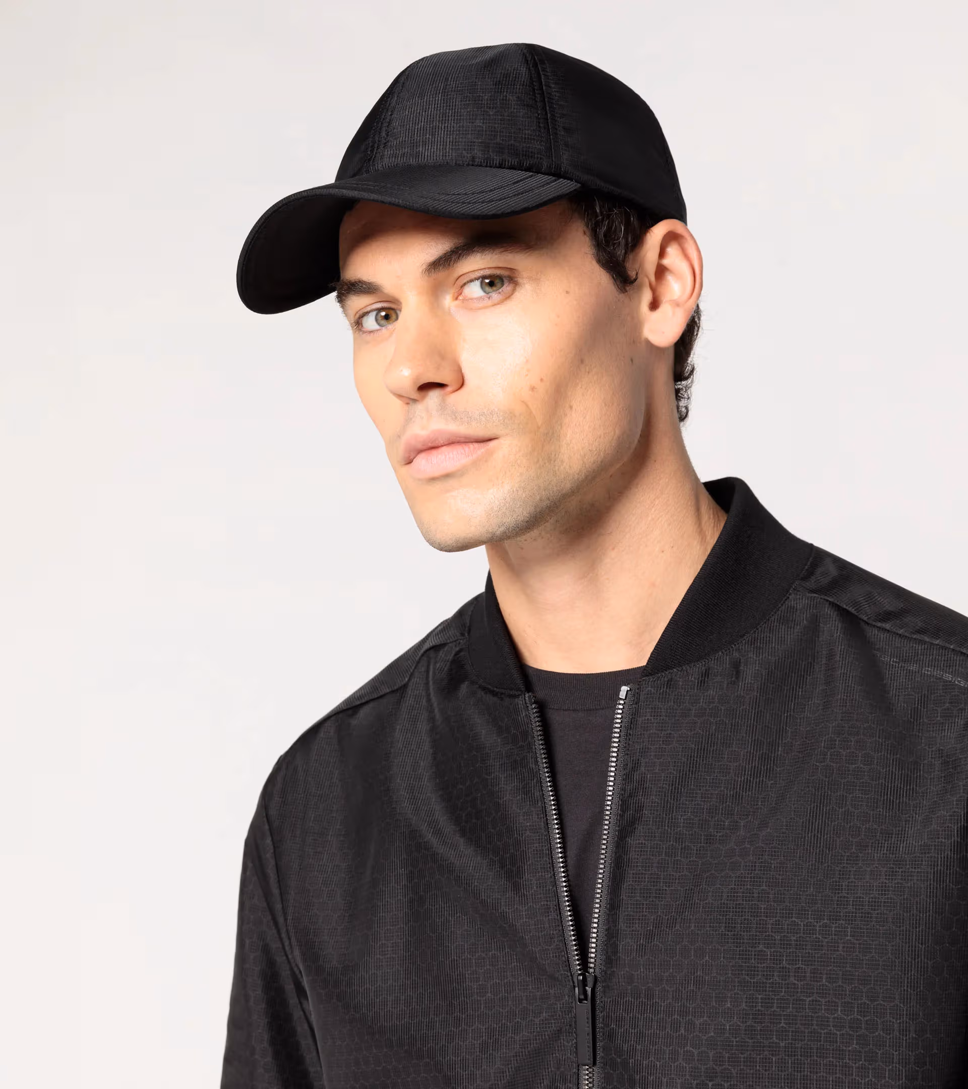 Reflective hexagon cap - Image 5